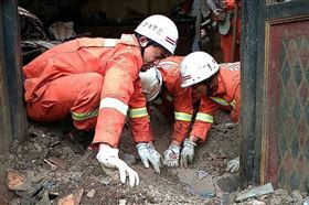 瑞馬燃氣壁掛爐，魯甸地震