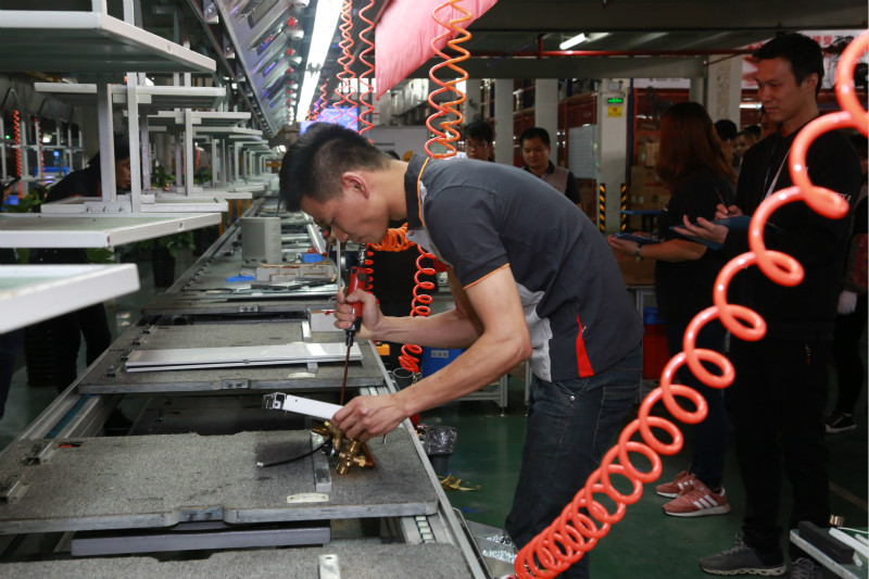 瑞馬壁掛爐廠家品質如何?今天小馬哥帶您走近了解! 瑞馬壁掛爐廠家品質如何?今天小馬哥帶您走近了解!