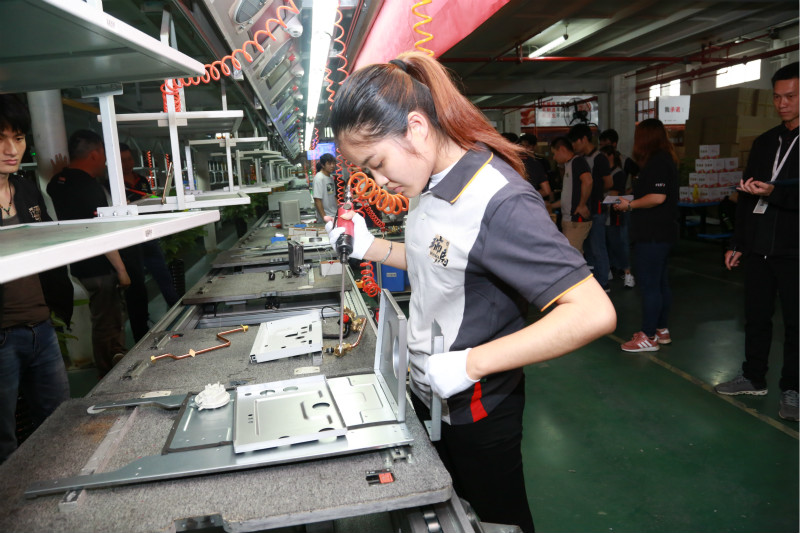 瑞馬壁掛爐廠家品質如何?今天小馬哥帶您走近了解! 瑞馬壁掛爐廠家品質如何?今天小馬哥帶您走近了解!