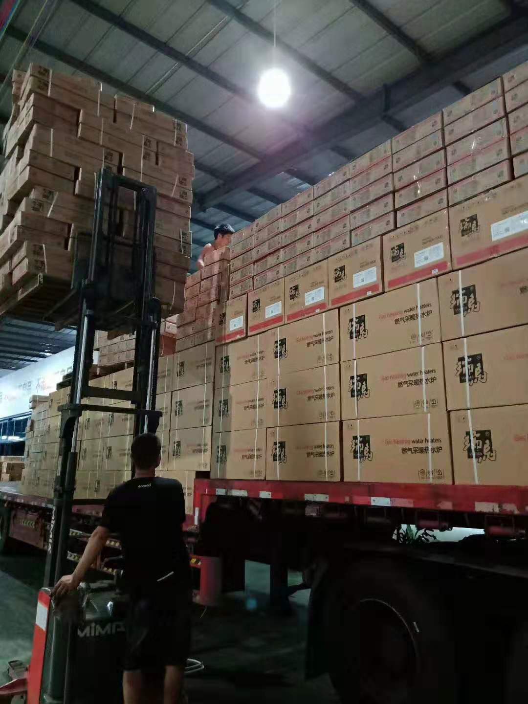 2000臺的日產量!壁掛爐人進貨的要抓緊了! 2000臺的日產量!壁掛爐人進貨的要抓緊了!